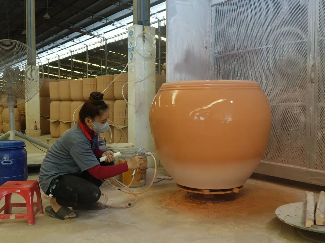 工程机械油缸密封件更换周期及漏油预防措施探讨